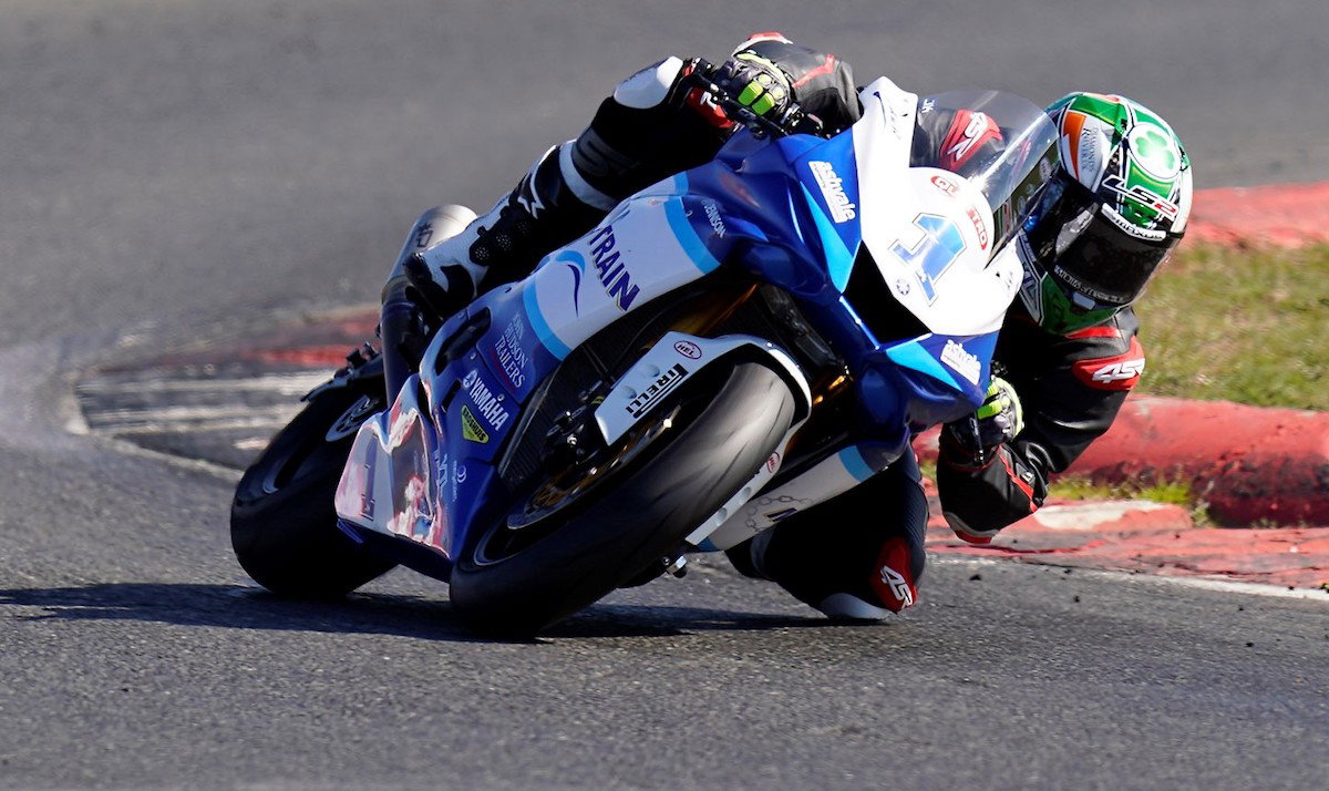 BSB Oulton Park Race 1 Results [TS] | Ray dominates as McAMS pair crash late on